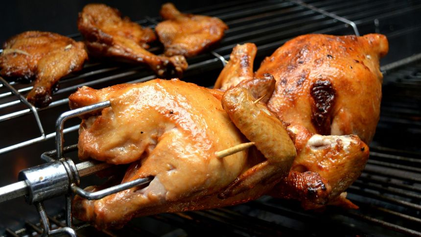 Drób, a przede wszystkim kurczak, to obok wieprzowiny najpopularniejsza odmiana mięsa w Polsce.