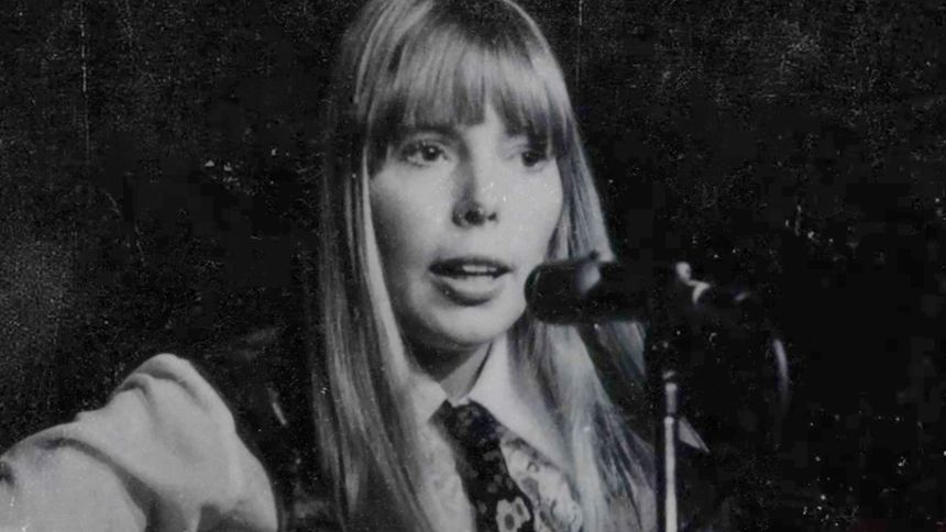 Historia piosenki "A Case of You" 