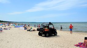 Nad morzem pojawiły się specjalne tablice (zdjęcie ilustracyjne)