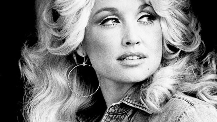 Dolly Parton w 1977 roku