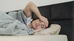 Powody, dlaczego budzisz się w środku nocy