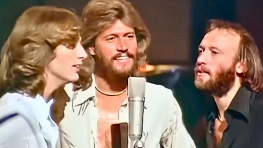 Bee Gees nagrali charytatywny hit lat 70.
