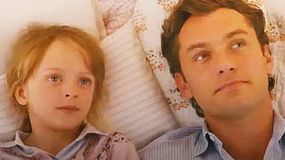 Tak dziś wygląda filmowa córka Jude'a Lawa z "Holiday"