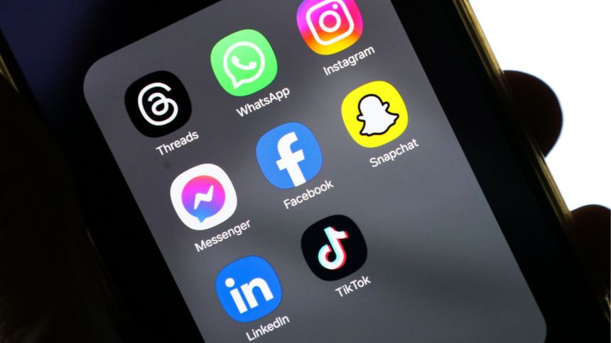 Ogłosili koniec Messengera. Jak nie stracić wiadomości?