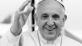 Papież Franciszek nie żyje