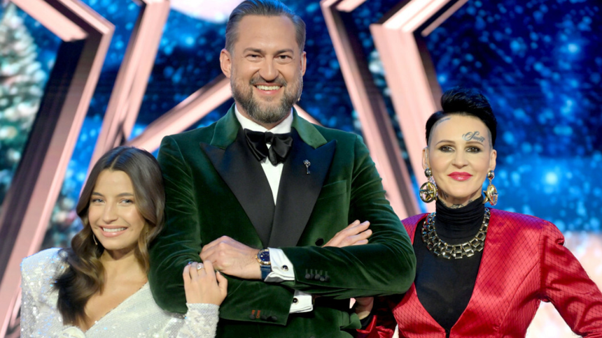Julia Wieniawa, Marcin Prokop i Agnieszka Chylińska na planie świątecznego odcinka „Mam talent!”