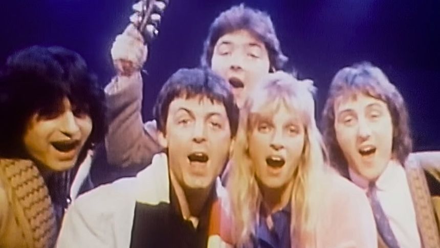 Historia piosenki "Wonderful Christmastime" Paula McCartneya