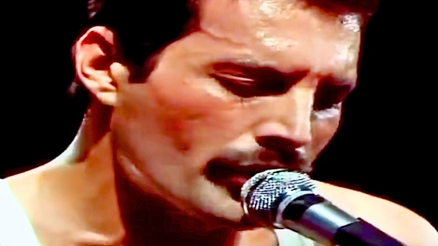 Hit lat 90. wydano po śmierci autora