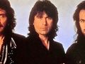Od lewej: Tony Iommi, Cozy Powell i Tony Martin podczas sesji nagraniowej dla Black Sabbath.