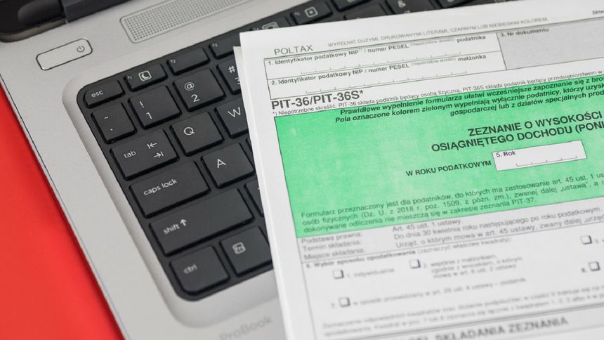 Czy emeryci muszą wypełniać dekralację PIT?
