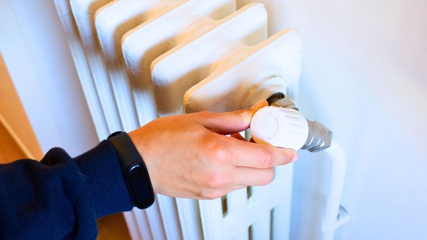 Rachunki za gaz będą niższe, jeśli o podstawowe kwestie zadbamy na początku sezonu grzewczego.