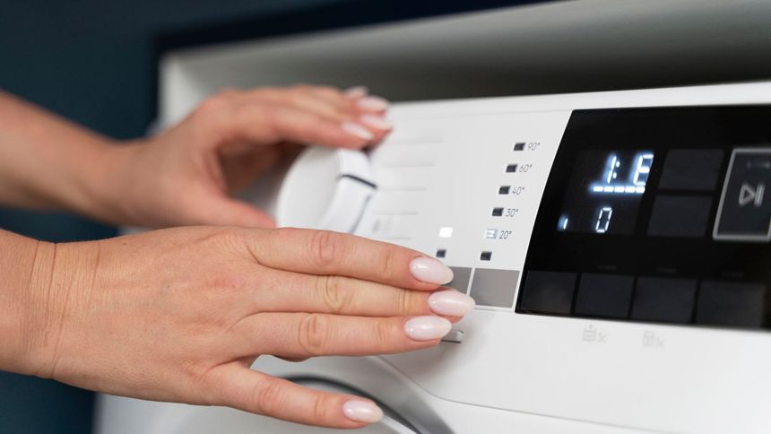 Dodaj do przegrody na proszek. Zapomnisz o brzydkim zapachu