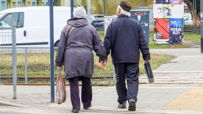 Ulgi dla seniorów w Polsce są niezbędne przez wzgląd na tempo starzenia się społeczeństwa.