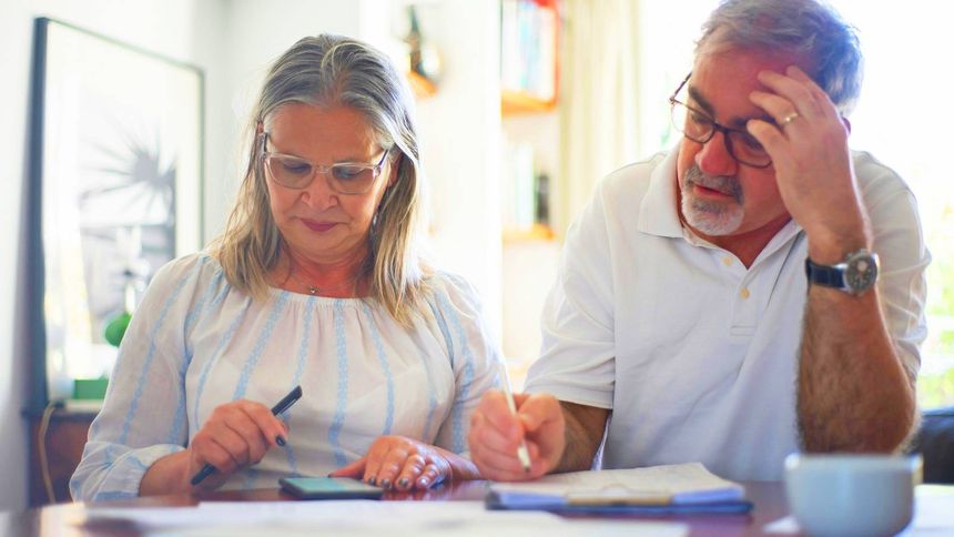 ZUS wypłaca specjalne świadczenie osobom po 56. roku życia