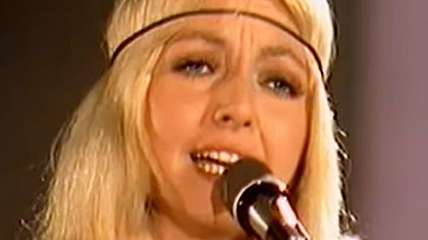 Historia piosenki "Jadą wozy kolorowe"