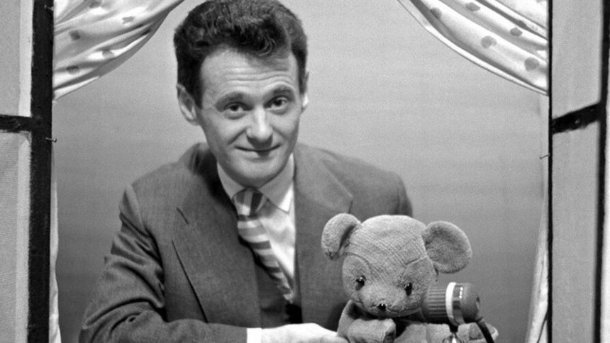 Życie poza światłem kamer odbiegało od telewizyjnego wizerunku Bronisława Pawlika.