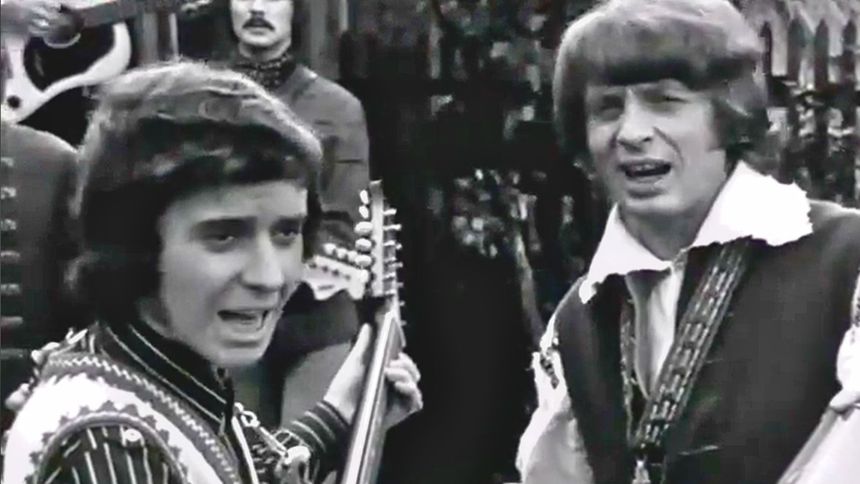 No To Co położyli podwaliny pod rozwój folk rocka w Polsce.