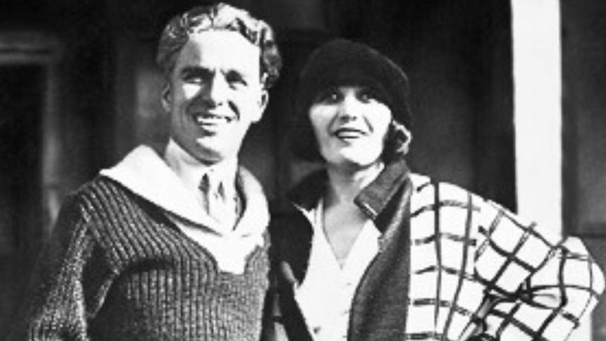 Charlie Chaplin związany był m.in. z polską aktorką Polą Negri.