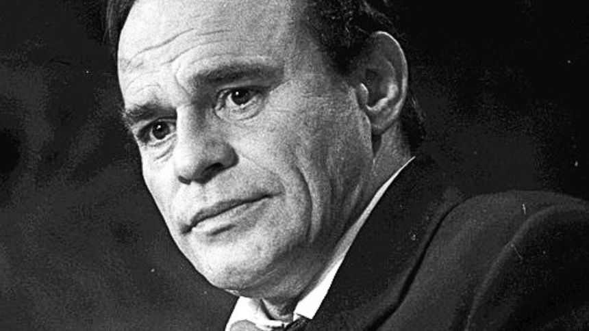 Roman Wilhelmi w sztuce teatralnej