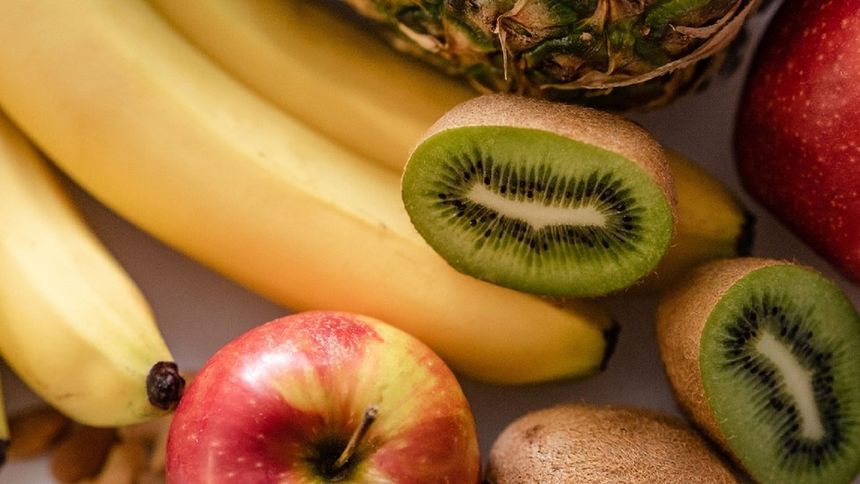 Jak myć owoce i warzywa, żeby pozbyć się pestycydów?