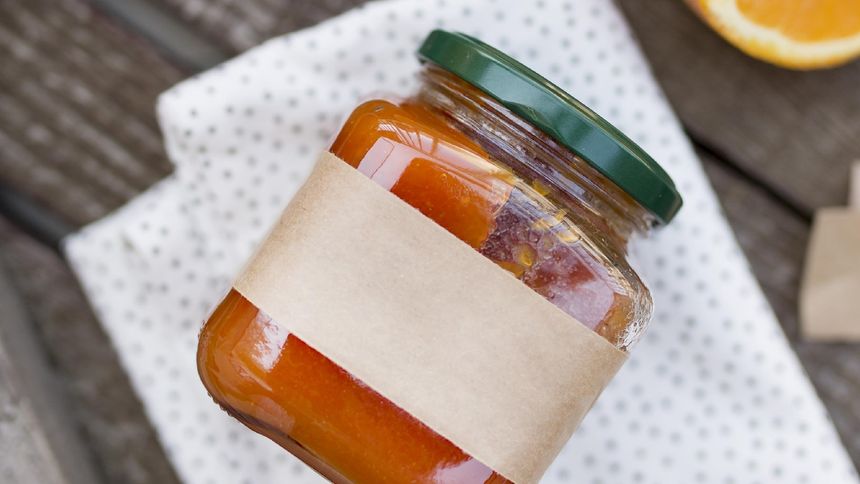 Sposoby na naklejki na słoiku