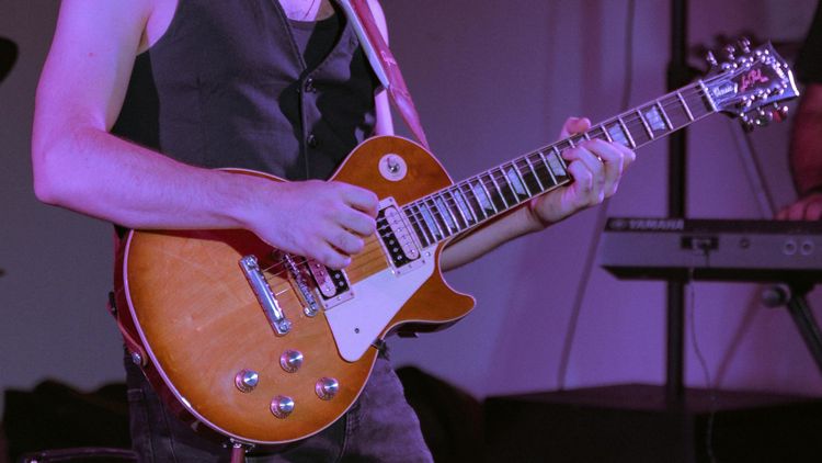 Gitara elektryczna - materiał poglądowy