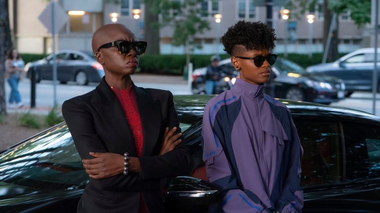 Czarna Pantera Wakanda w moim sercu - Danai Gurira, Letitia Wright - kadr z filmu Marvela