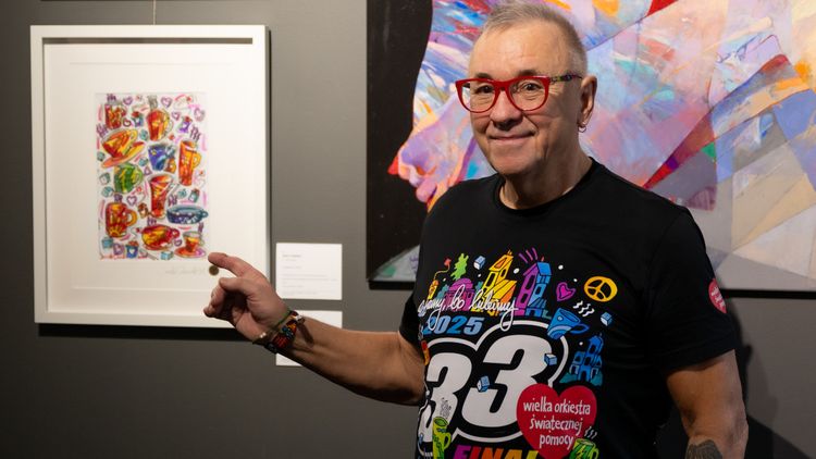 Jerzy Owsiak - prace na aukcji DESA Unicum w ramach 33. WOŚP