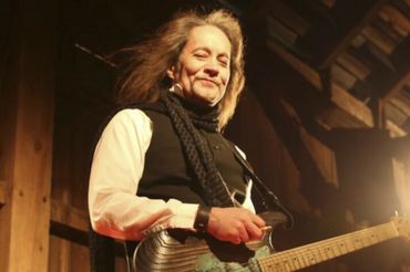 Jake E. Lee