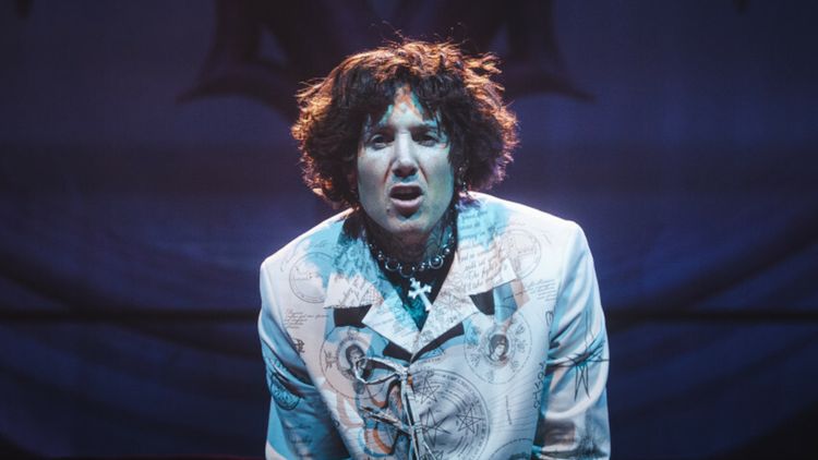 Bring Me the Horizon - Oliver Sykes 