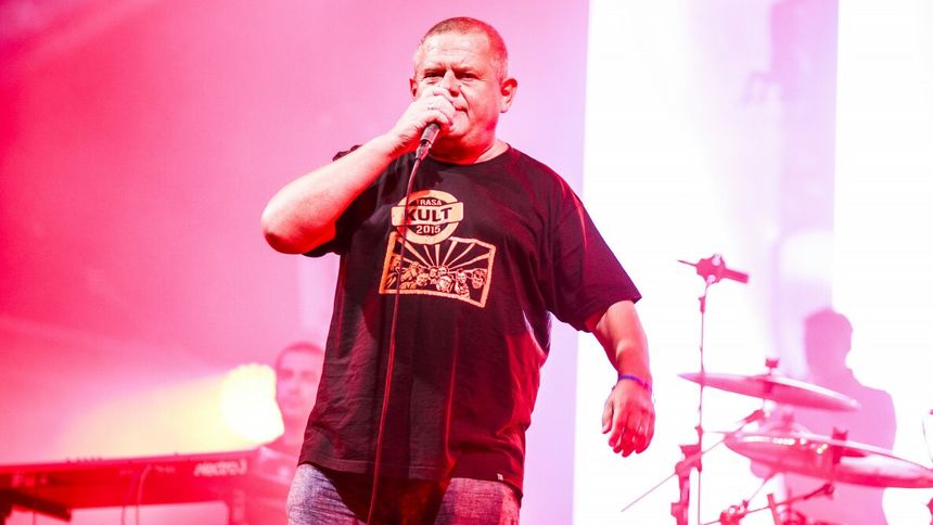 Kazik Staszewski z Kultu
