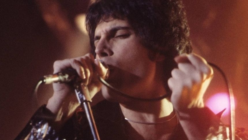 Zmarła rzekoma córka Freddiego Mercury'ego. Odeszła w wieku 48 lat