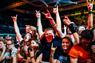 Metalowy koncert