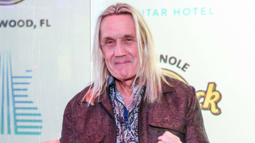 Nicko McBrain