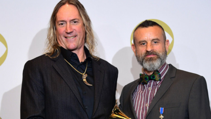Danny Carey, Justin Chancellor 