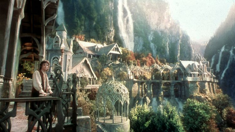 Elijah Wood - Frodo Baggins - Władca Pierścieni: Drużyna Pierścienia - kadr z filmu