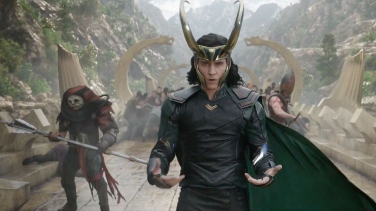 Loki - Tom Hilddleston - Thor: Ragnarok - kadr z filmu Marvela