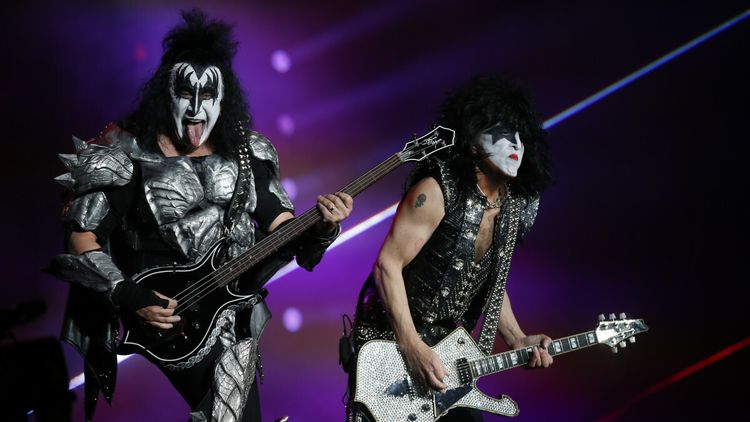 KISS