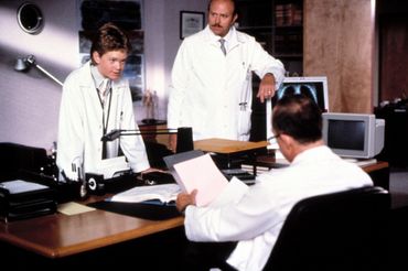  Neil Patrick Harris, Alan Fudge, Lawrence Pressman - Doogie Howser, lekarz medycyny kadr z serialu 