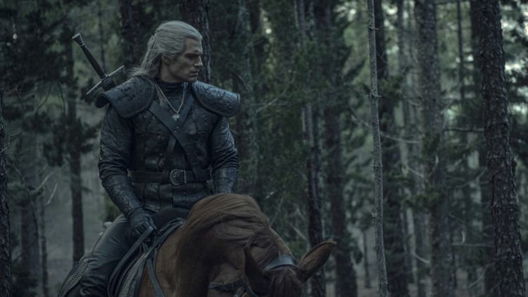 Wiedźmin - Henry Cavill jako Geralt - kadr z serialu Netflix