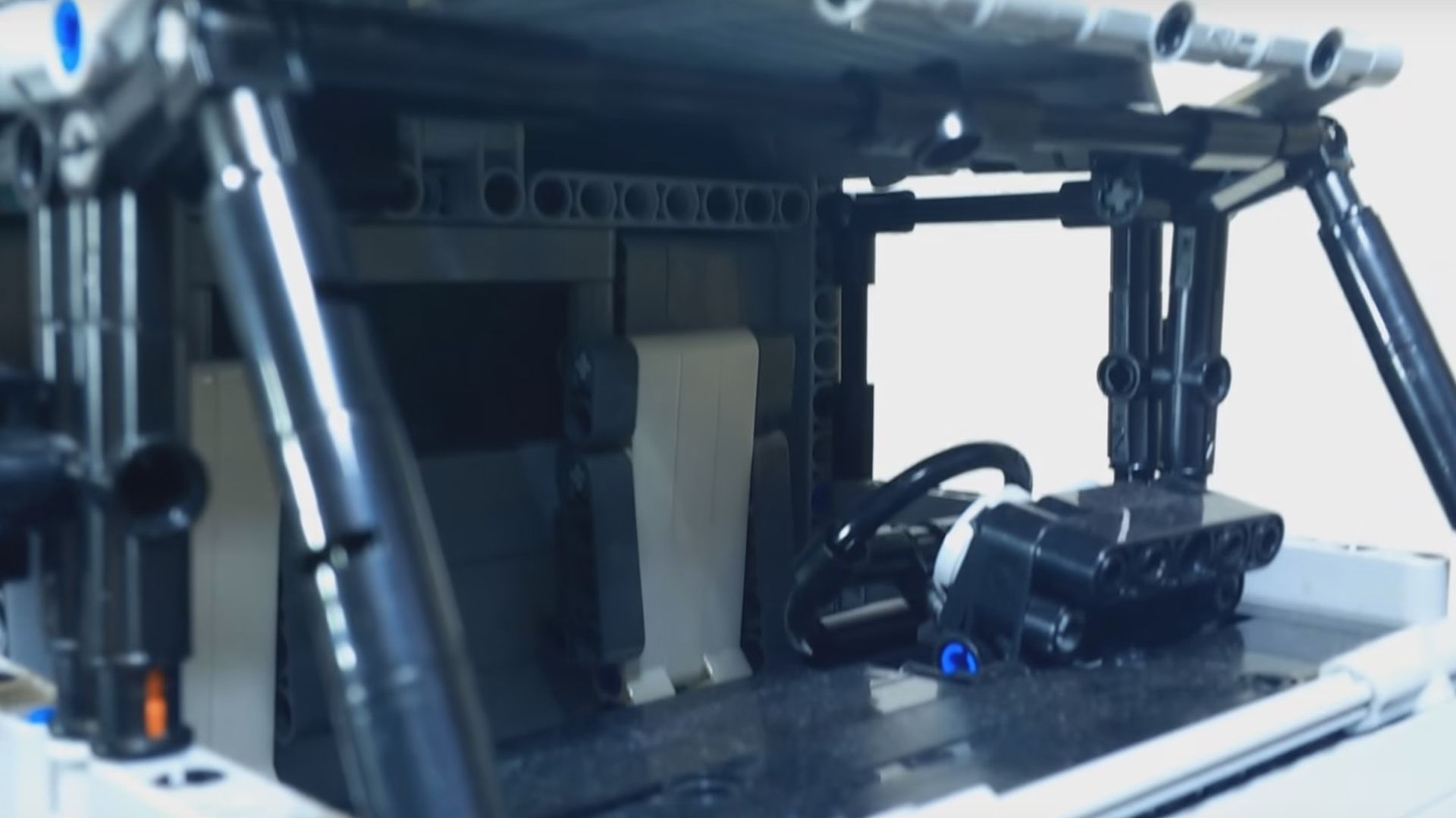 FSC Żuk – zdalnie sterowany samochodzik z Lego Technic - Antyradio