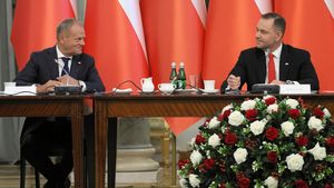 Karol Nawrocki i Donald Tusk podczas posiedzenia Rady Gabinetowej w sierpniu br.