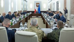 Polska chce uruchomić art. 4. NATO. Tusk zwołał nadzwyczajne posiedzenie rządu