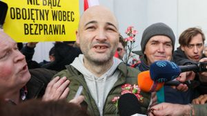 Ks. Michał Olszewski po opuszczeniu aresztu, 25.10.2024