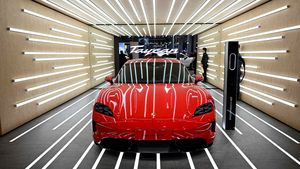 Porsche GTS na Międzynarodowym salonie samochodowym w Szanghaju