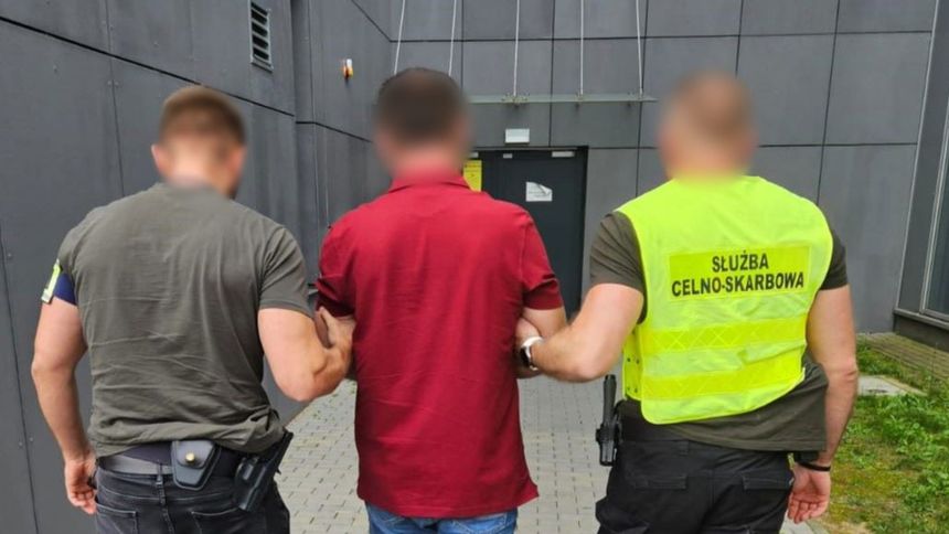 KAS i CBZC rozbiły grupę przestępczą zajmującą się tworzeniem piramidy finansowej