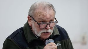 Adam Borowski