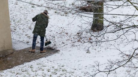 Część odpowiedzialności za zimowe utrzymanie spoczywa na prywatnych zarządcach nieruchomości