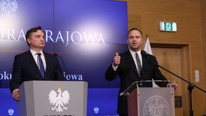 Zbigniew Ziobro i Karol Nawrocki (jeszcze jako prezes IPN) w 2023 roku