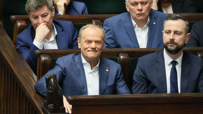 KO cieszy się największym poparciem - wynika z sondażu dla Radia Zet